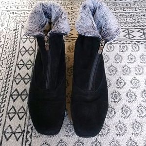La Canadienne Winter Boots size 9